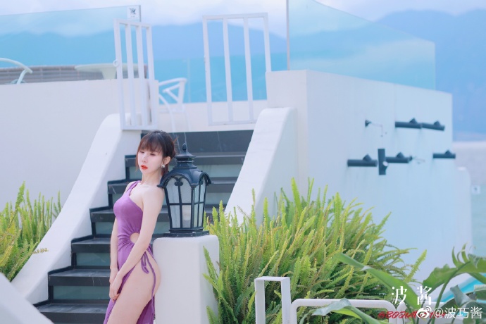 假面女郎 封面